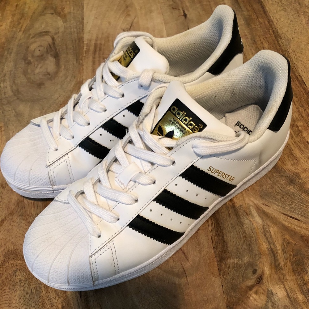 Adidas superstar black and white